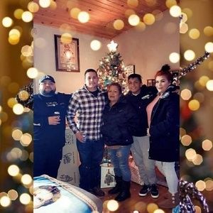 Meet your Posher, Manuela